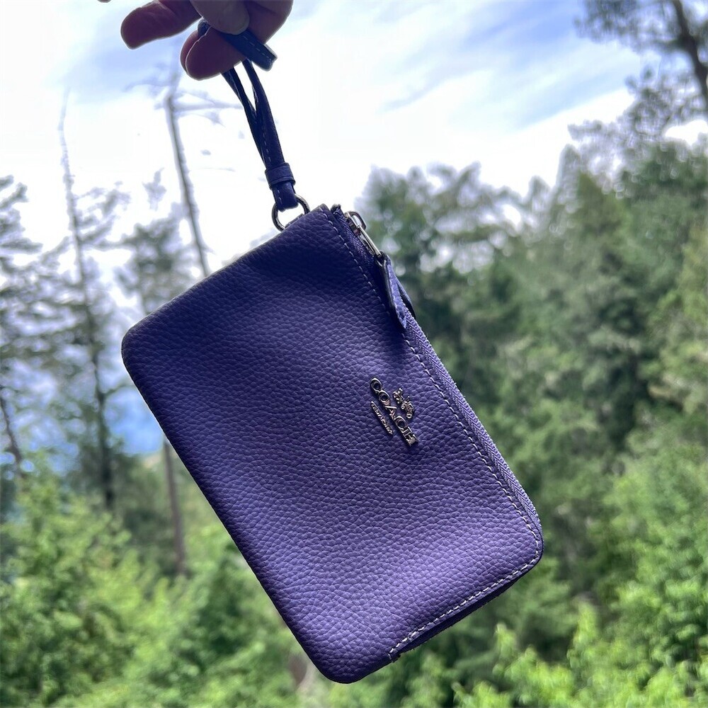 COACH Purple Pebbled Leather Wristlet Wallet Double Zip Silver Hardware AUTHENTC
